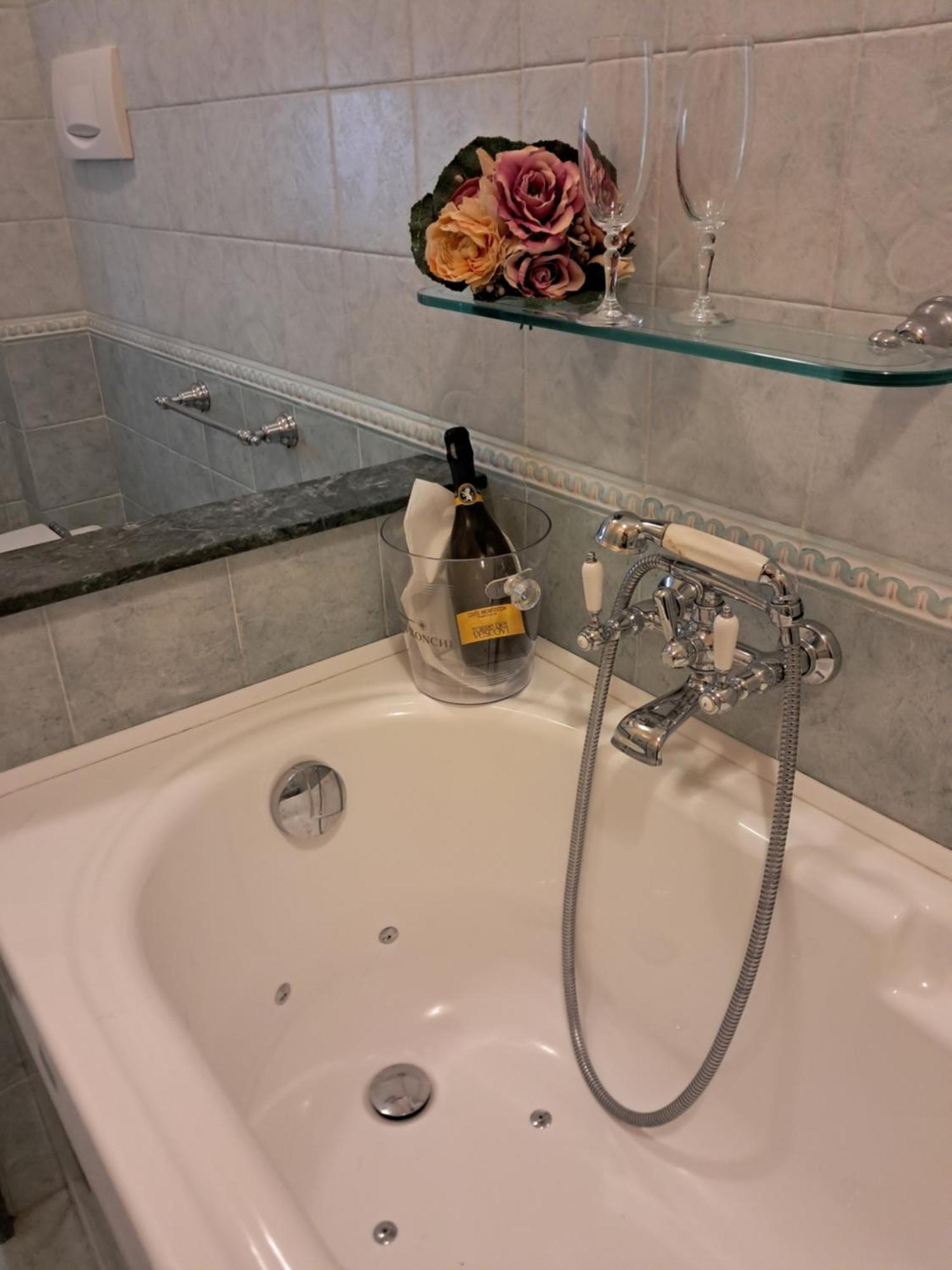 Apartament Roses House Porto San Giorgio Zewnętrze zdjęcie